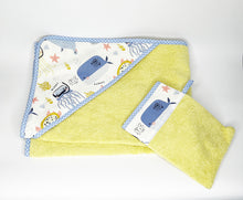 Charger l'image dans la galerie, Cape de bain Imprimée - Cerises